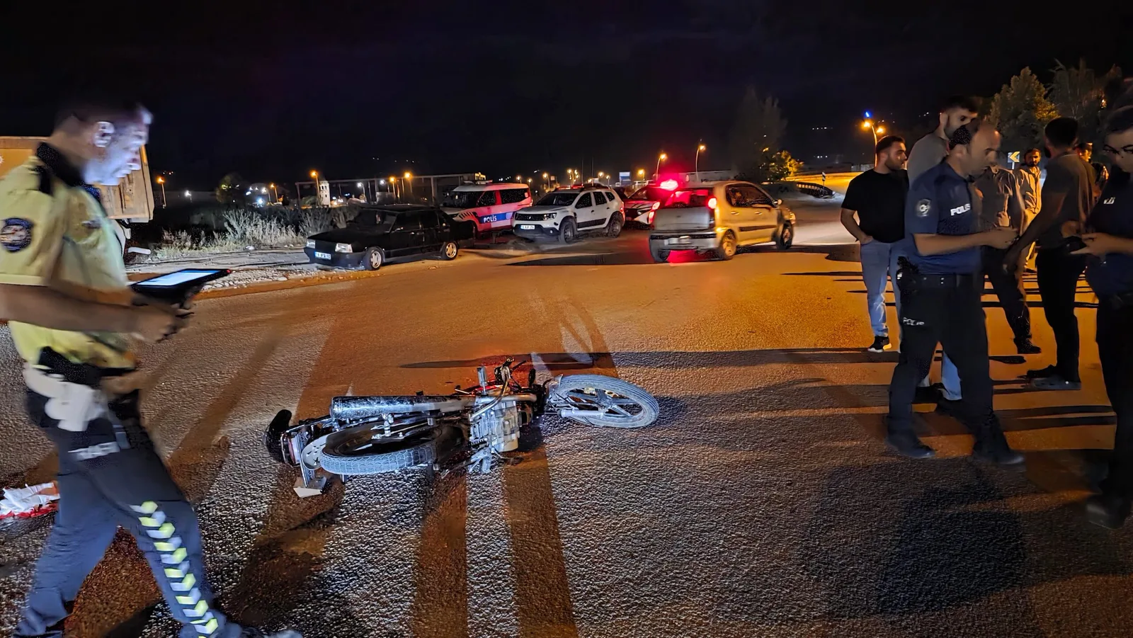 Motosiklet sürücüsü ağır yaralandı