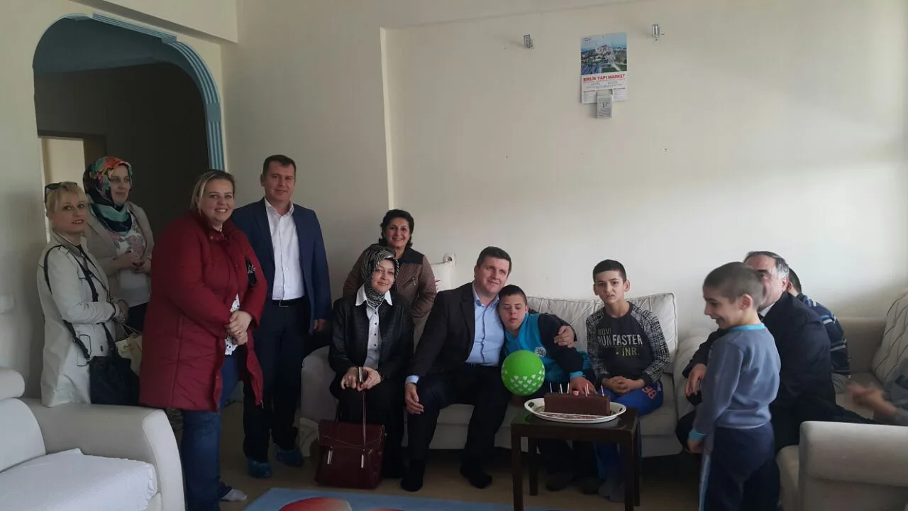 AK Parti’den engelsizlere ziyaret