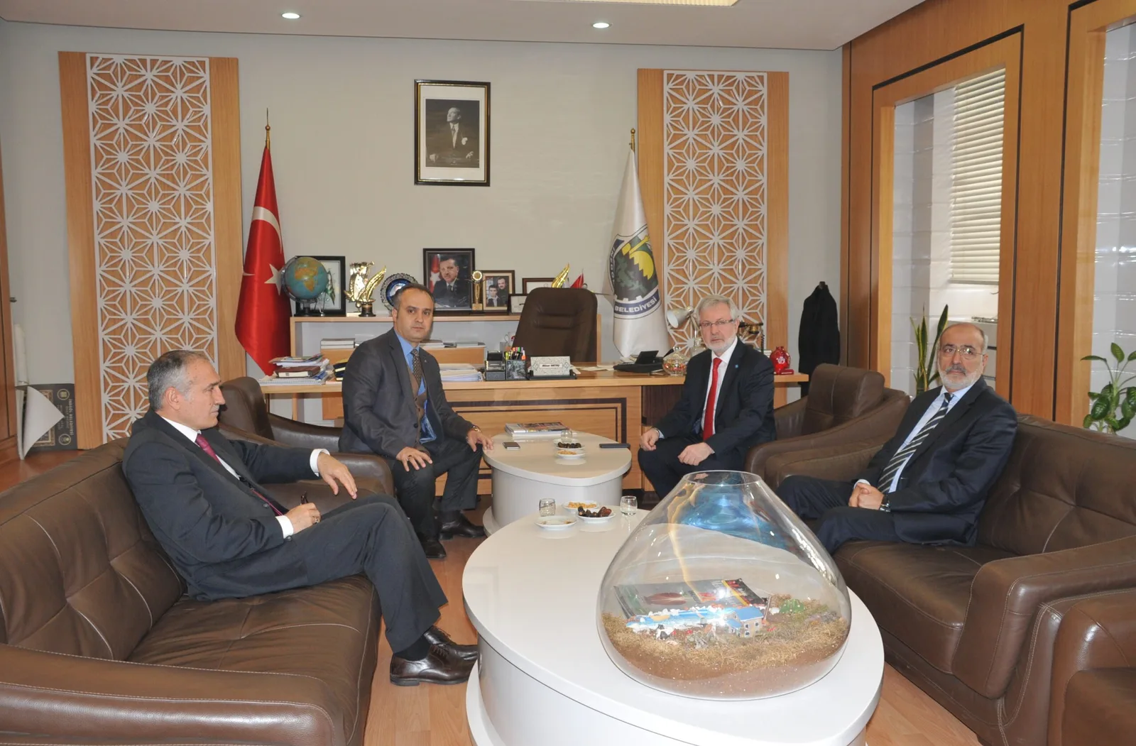 Ulcay ve Aktaş'tan üniversite istişaresi