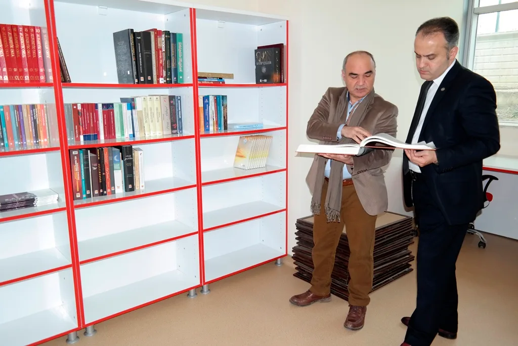 Aktaş, Gençlik Merkezi'ni ziyaret etti