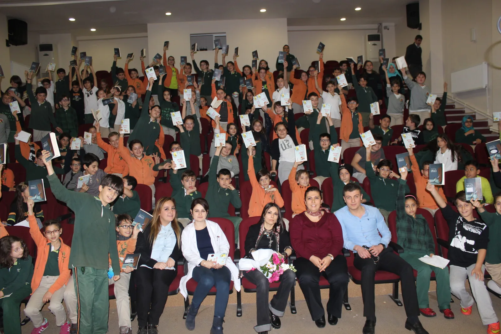 Doğalı Öğrenciler Hanzade Servi ile buluştu