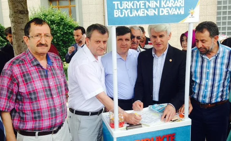 AK Parti'de üye sayısı 30 bin