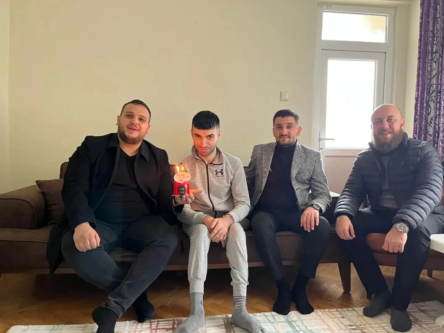AK Gençlik'ten 'özel' ziyaretler