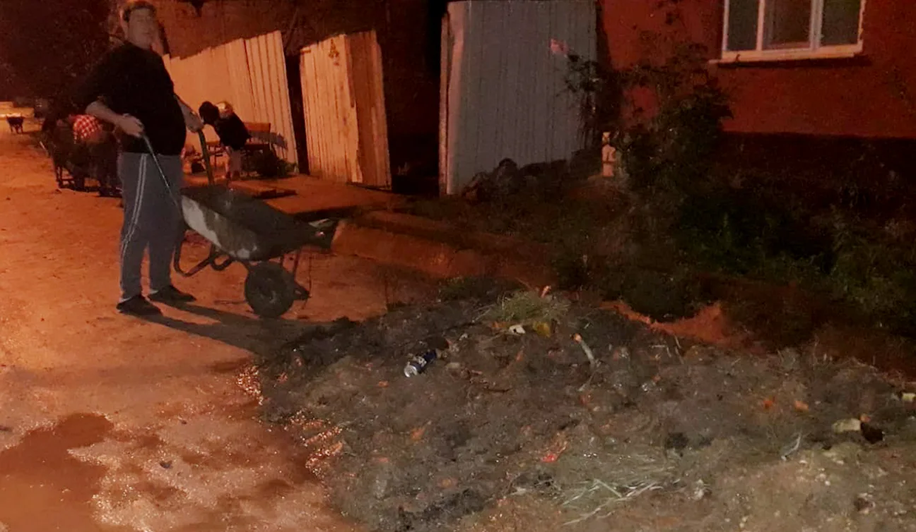Çitli’de vatandaşlardan hummalı çalışma