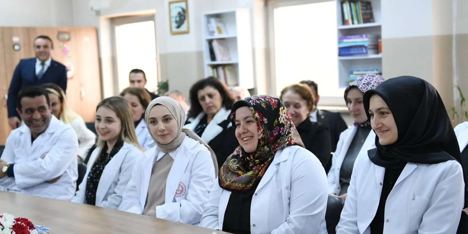 Öğretmenlerin iller arası mazerete bağlı yer değiştirme başvuruları duyurusu yayımlandı