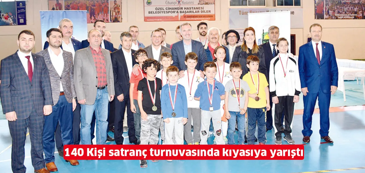 140 Kişi satranç turnuvasında kıyasıya yarıştı