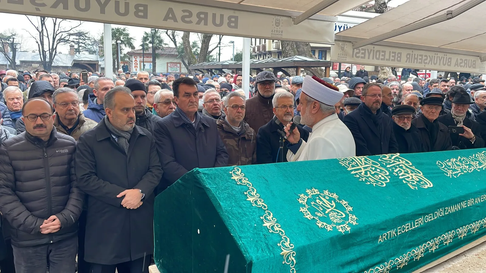 Bursalı bestekar Erdinç Çelikkol'un cenazesi toprağa verildi