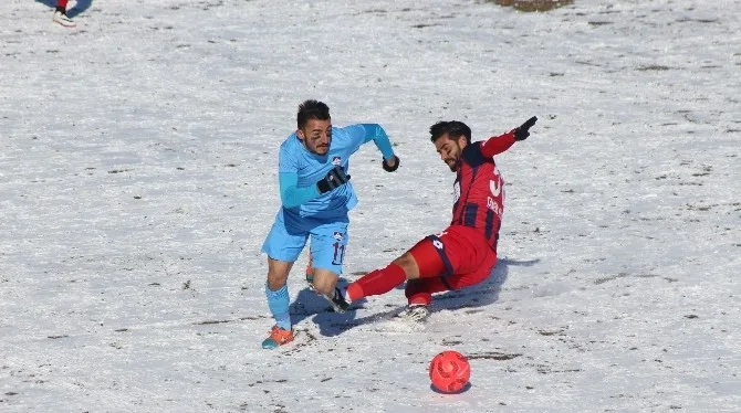 1461 Trabzonspor Niğdede Buz Kesti
