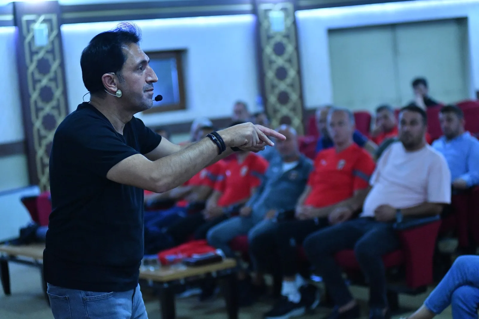 İNEGÖLSPOR'LU VELİLER “AİLE VE ÇOCUK EĞİTİMİ” SEMİNERİNDE BULUŞTU