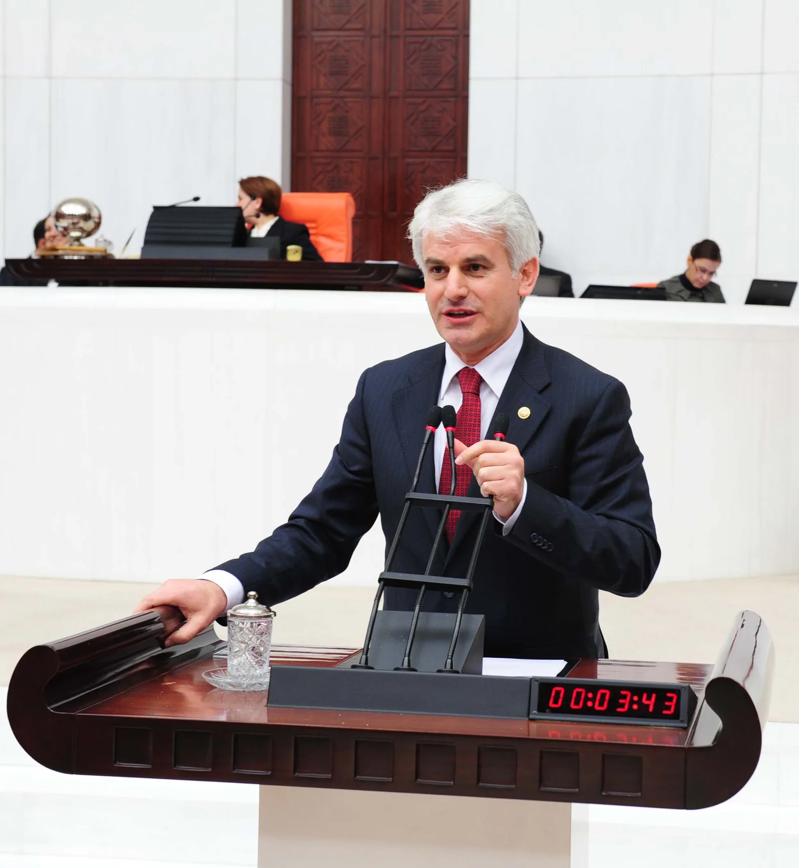 Basın demokrasimizin vazgeçilmez unsurudur