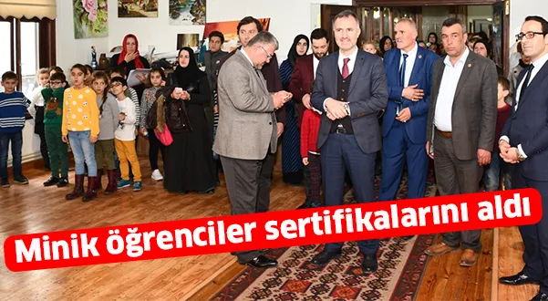 Minik öğrenciler sertifikalarını aldı