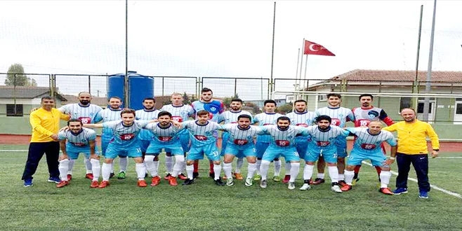 Akhisar'dan üçlük