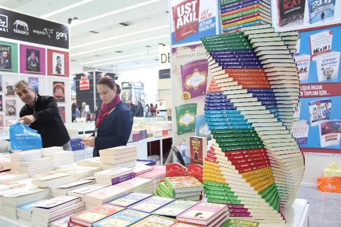 2017Nin İlk Kitap Fuarı Açıldı