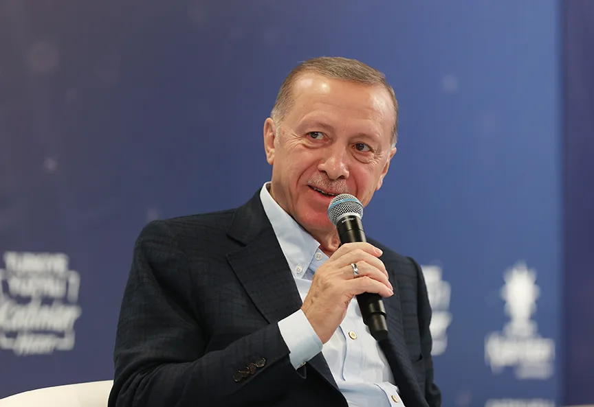 Cumhurbaşkanı Erdoğan: 2023'te ülkemiz demokrasi tarihinin en kritik seçimlerinden birini yapacaktır