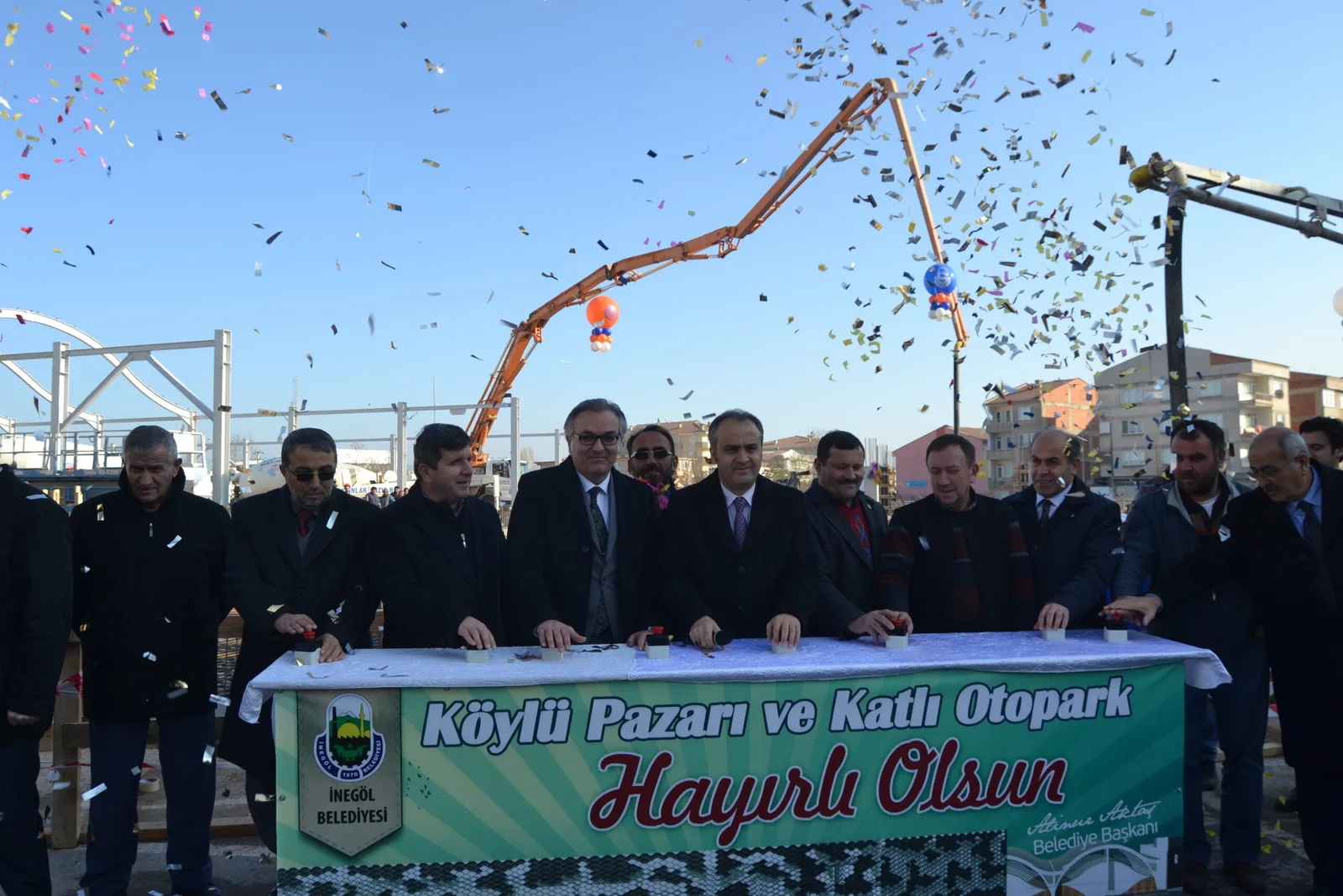Köylü Pazarı ve Katlı Otopark'ın Temeli atıldı