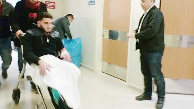 SiNANBEY'DE BIÇAKLI KAVGA