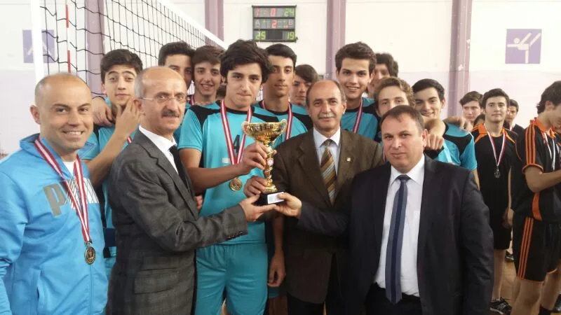 Voleybol’da Bursa’nın şampiyonu Turgutalp