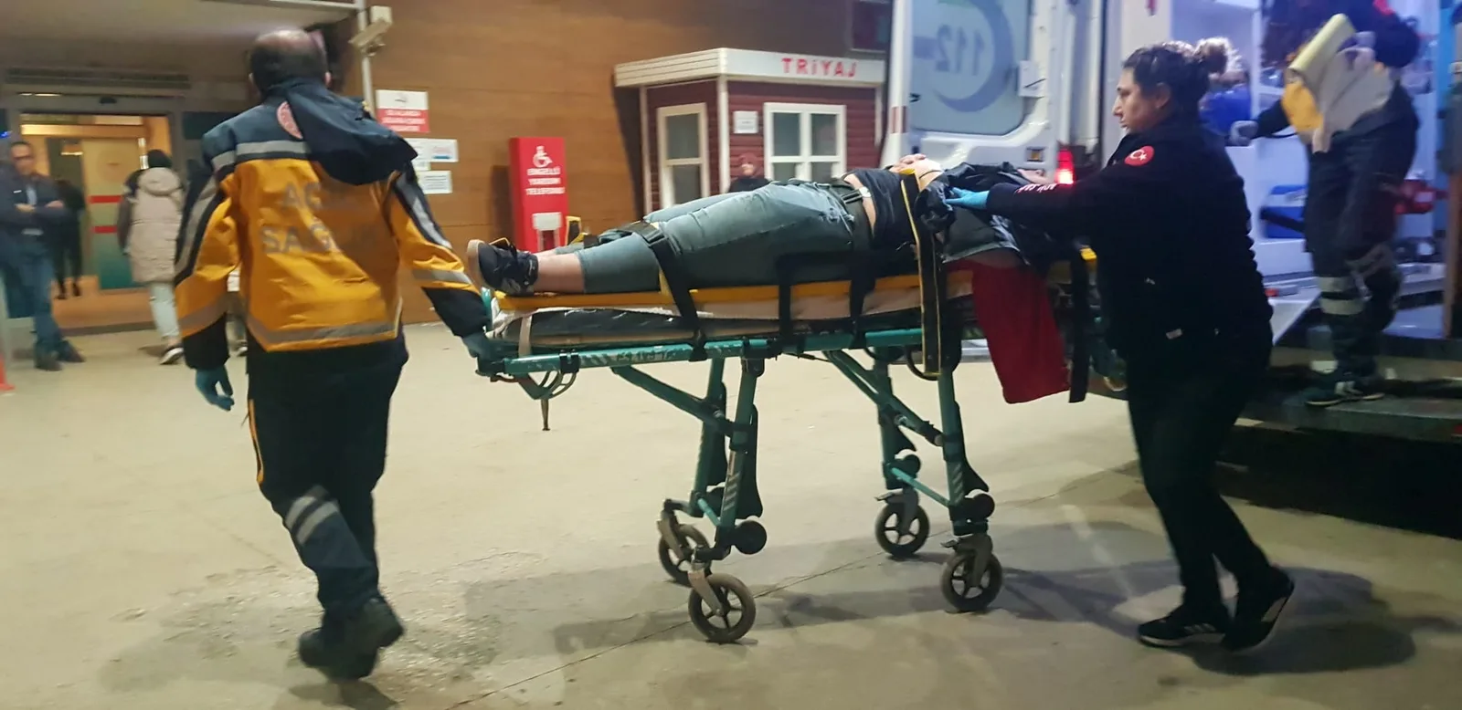 Motosiklet sürücüsü ölümden döndü