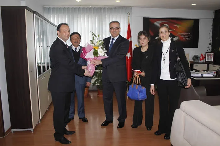 “Hizmete talibiz”