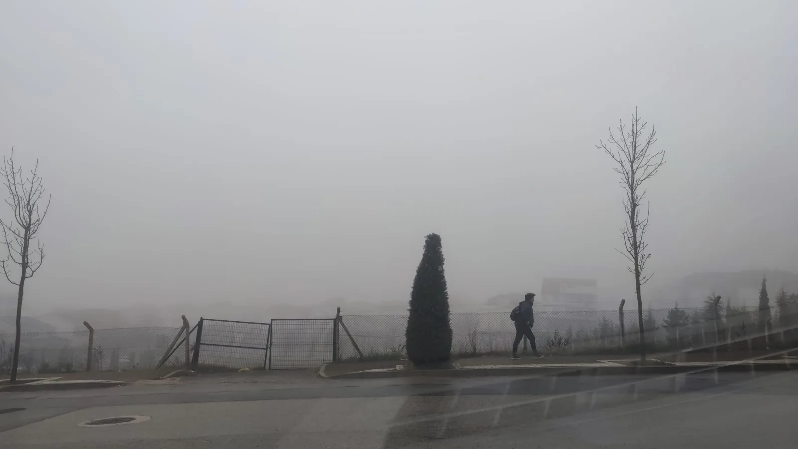 İnegöl'de sis etkili oluyor