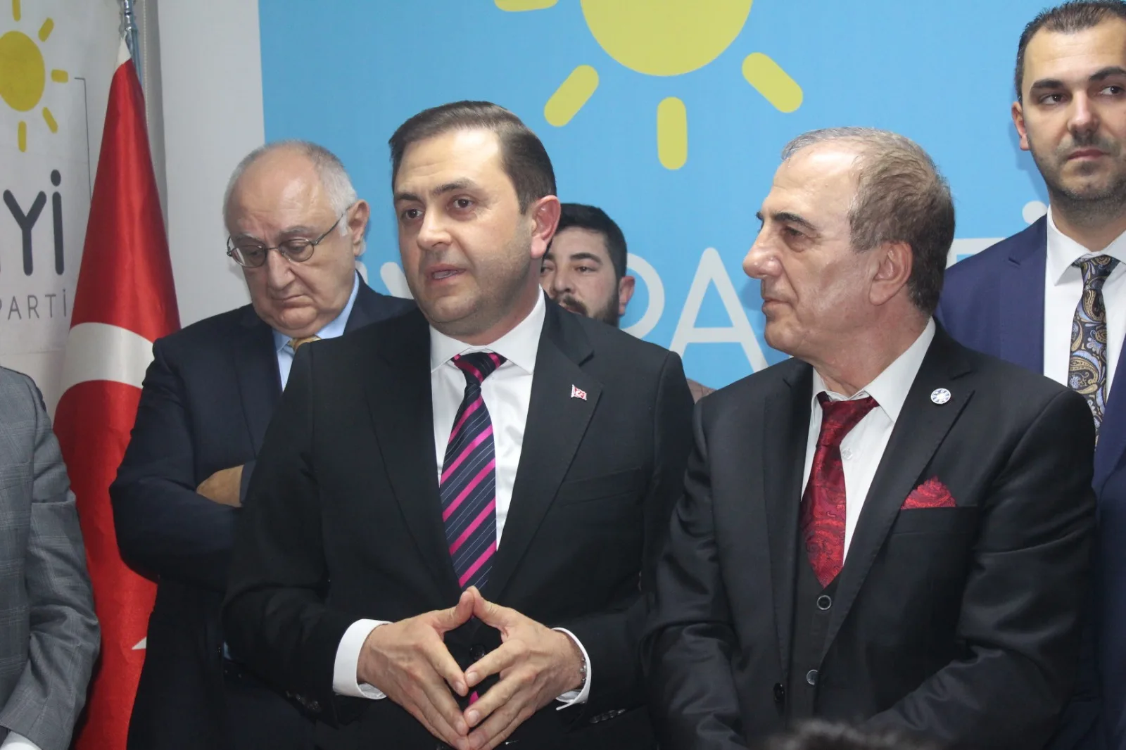 İnegöl Belediye Başkan Adayı Hakan Özdemir'den Alinur Aktaş yorumu
