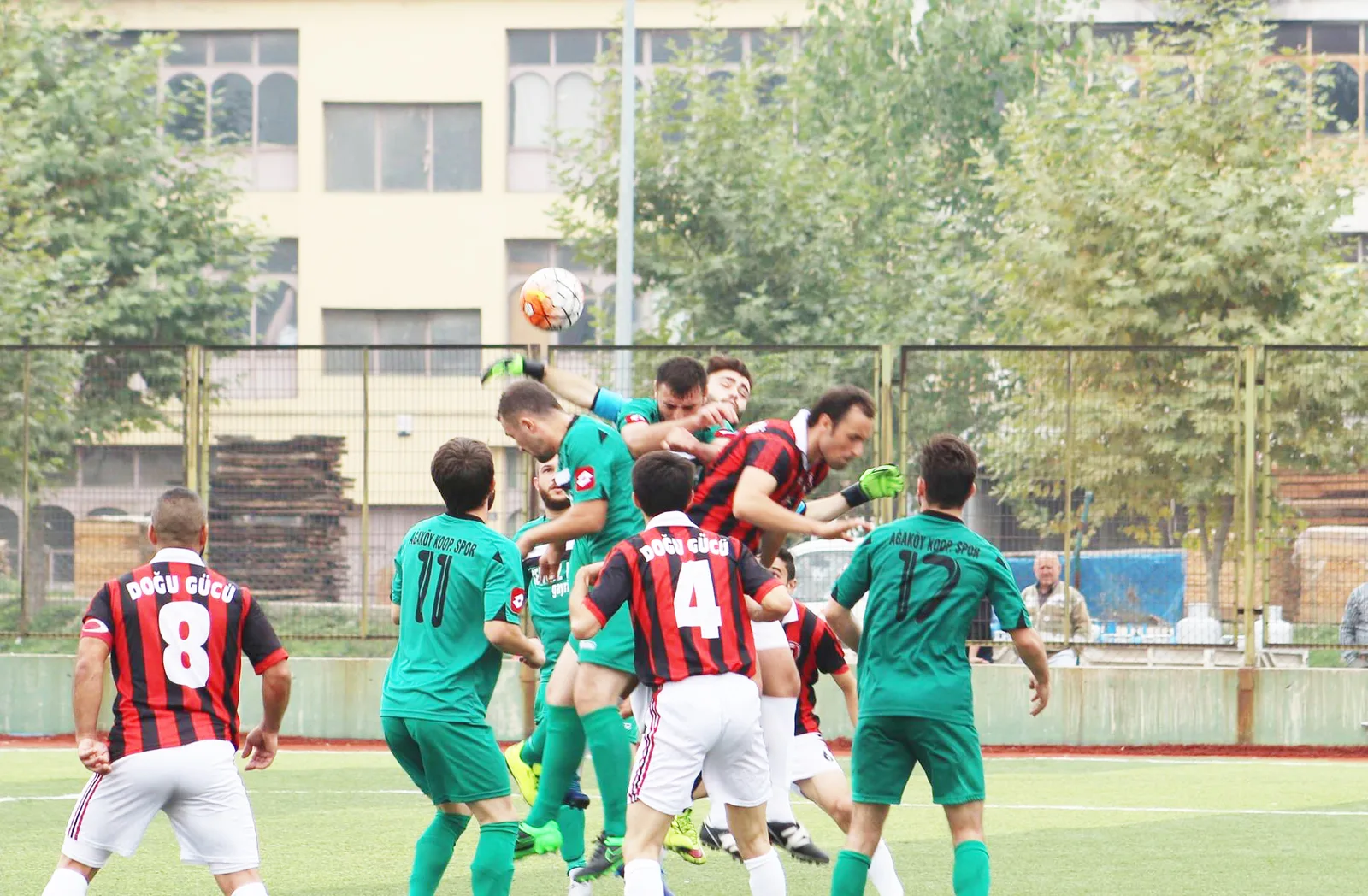 Doğugücünden Cezalara Tepki