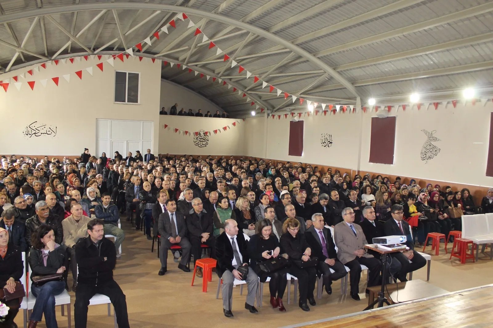 568 Öğretmen eğitimden geçecek