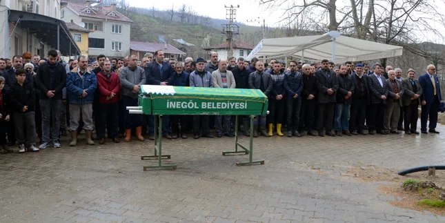 ALMANYA'DA ÖLDÜRÜLEN İNEGÖLLÜ HİLMİYE'DE TOPRAĞA VERİLDİ