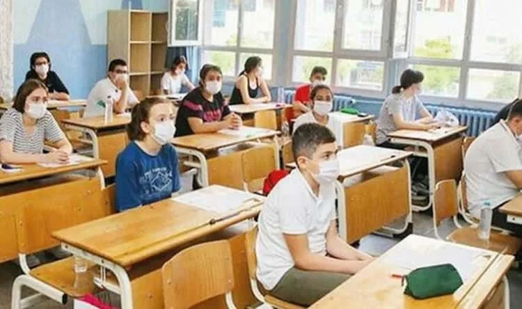 Okullar açılacak mı? Bilim Kurulu Üyesi Prof. Dr. Tevfik Özlü'den son dakika açıklaması
