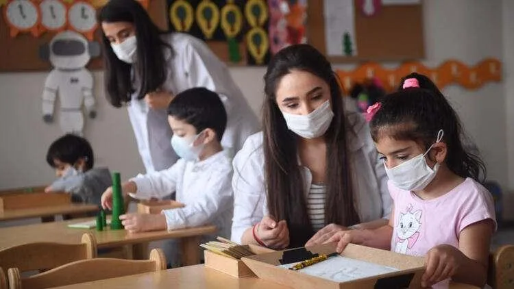 Okullar açılacak mı? Bilim Kurulu Üyesi Prof. Dr. Tevfik Özlü'den son dakika açıklaması