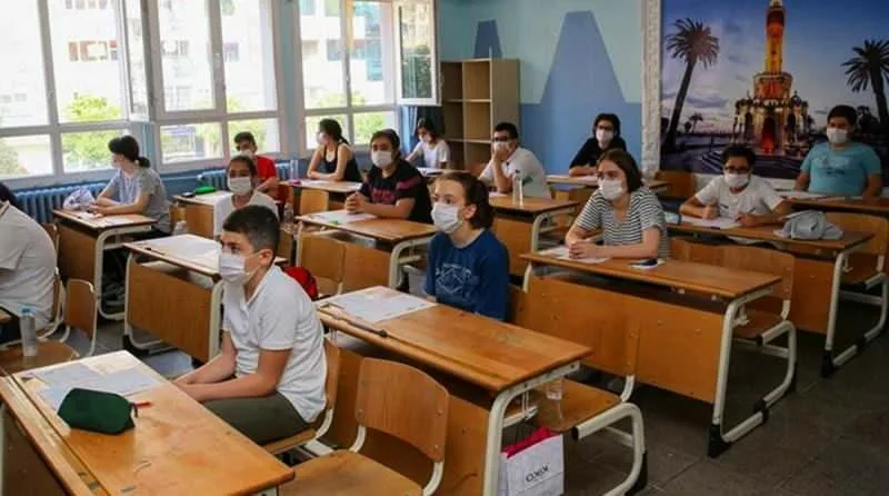 Kademeli normalleşmede eğitimde dönüşümlü yüz yüze eğitim uygulanacak.