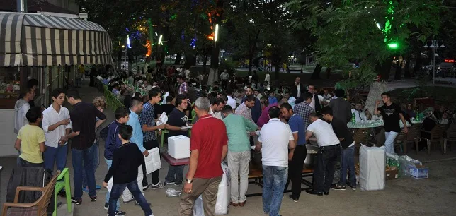 Kakfas Folklor ailesi iftarda buluştu