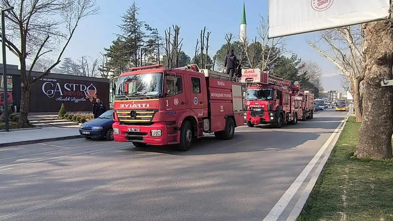 Gastro İnegöl'de yangın paniği