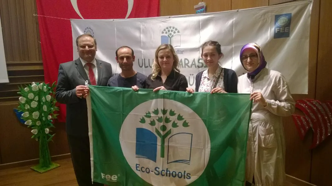İnegöl’den 3 okula yeşil bayrak