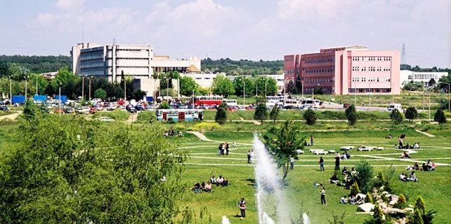 BURSA'DA 50'DEN FAZLA AKADEMİSYEN TERÖRE TEPKİ BİLDİRGESİNE İMZA ATTI