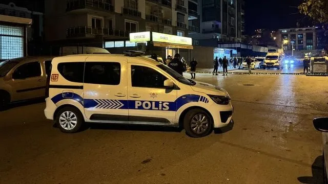 Silahlı kavgada açılan ateşle ağır yaralanan polis memuru hayatını kaybetti