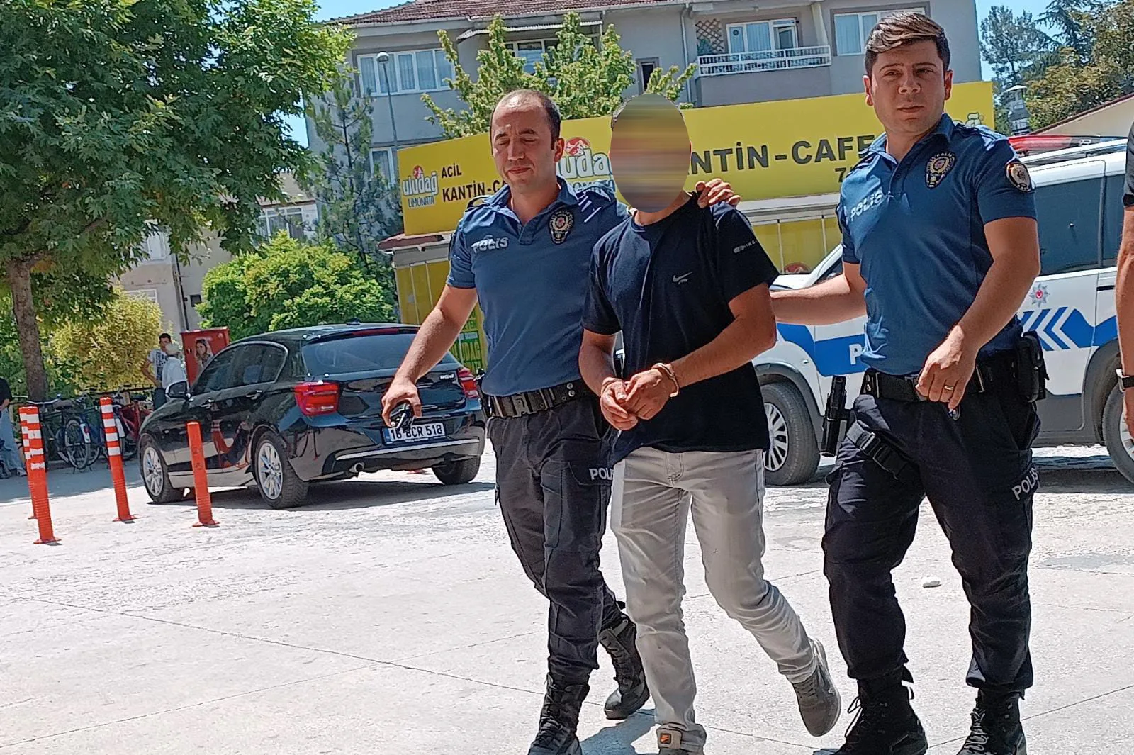 Çalıntı motosiklet kaçan şahıs, kovalamaca sonunda gözaltına alındı