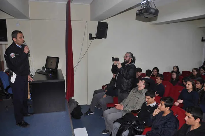 ‘Trafik Dedektifleri’ seminerleri sürüyor
