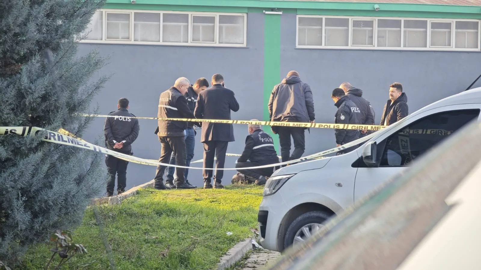 Başından vurulmuş halde bulundu
