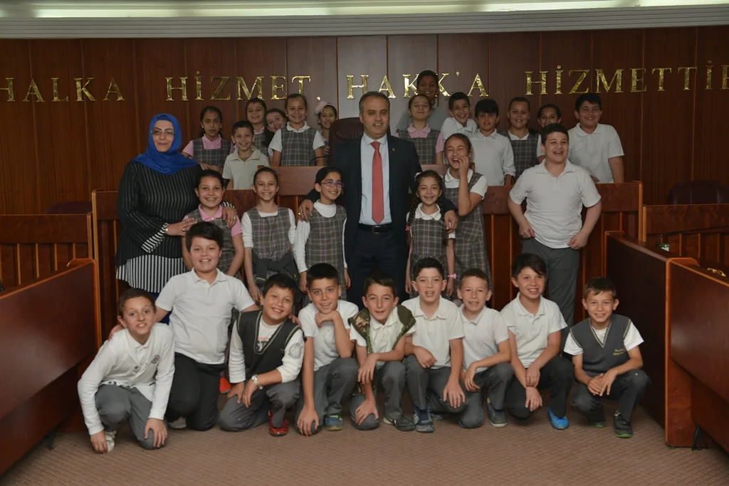 ÖĞRENCİLER SORDU AKTAŞ CEVAPLADI