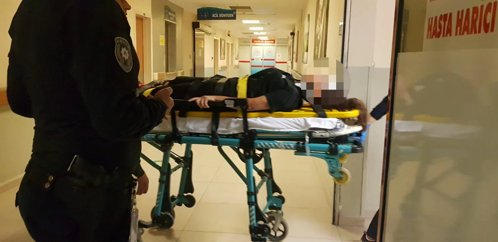 Motosikletin çarptığı yaya yaralandı