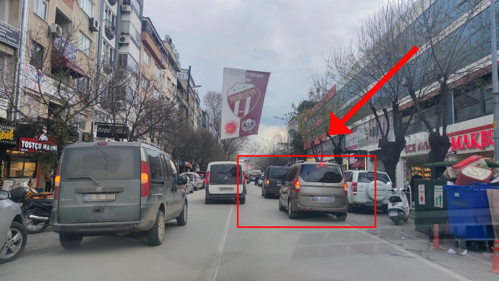 İnegöl’de ‘düzensiz parklanma’ çilesi sürüyor