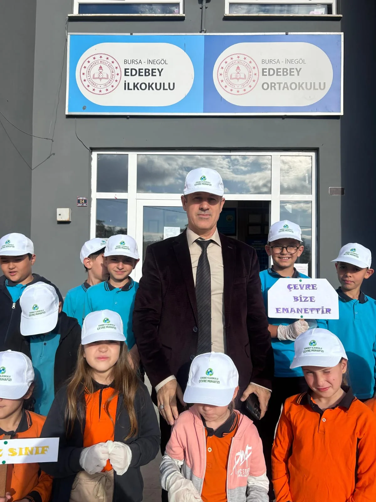 Edebey İlkokulu'nun "Çevre Muhafızları" projesi başladı