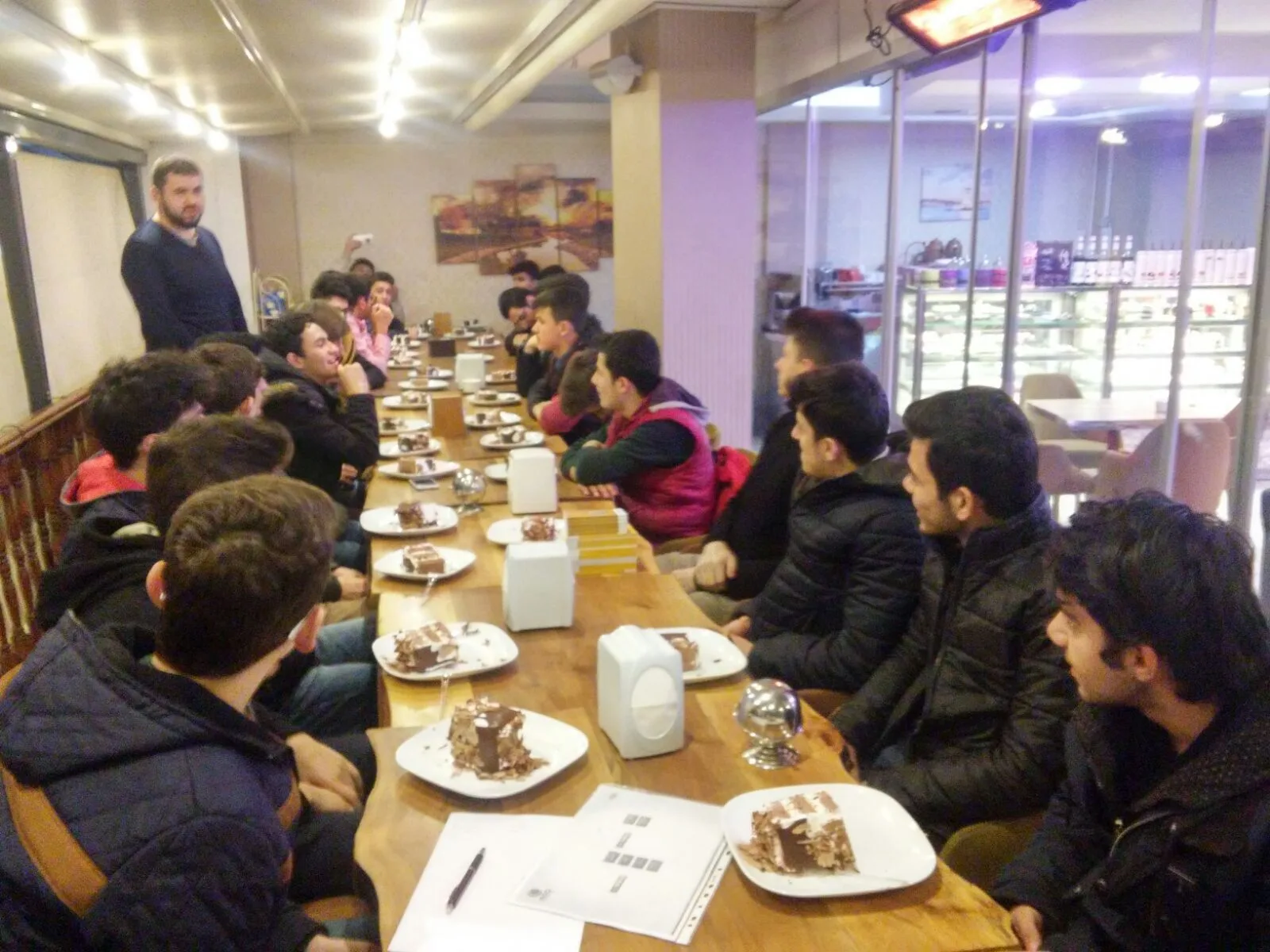 AGD'li gençlerden anlamlı istişare