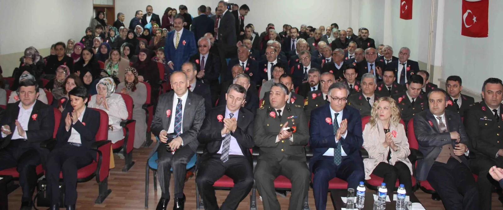 İNEGÖL'DE ZAFERİN COŞKUSU