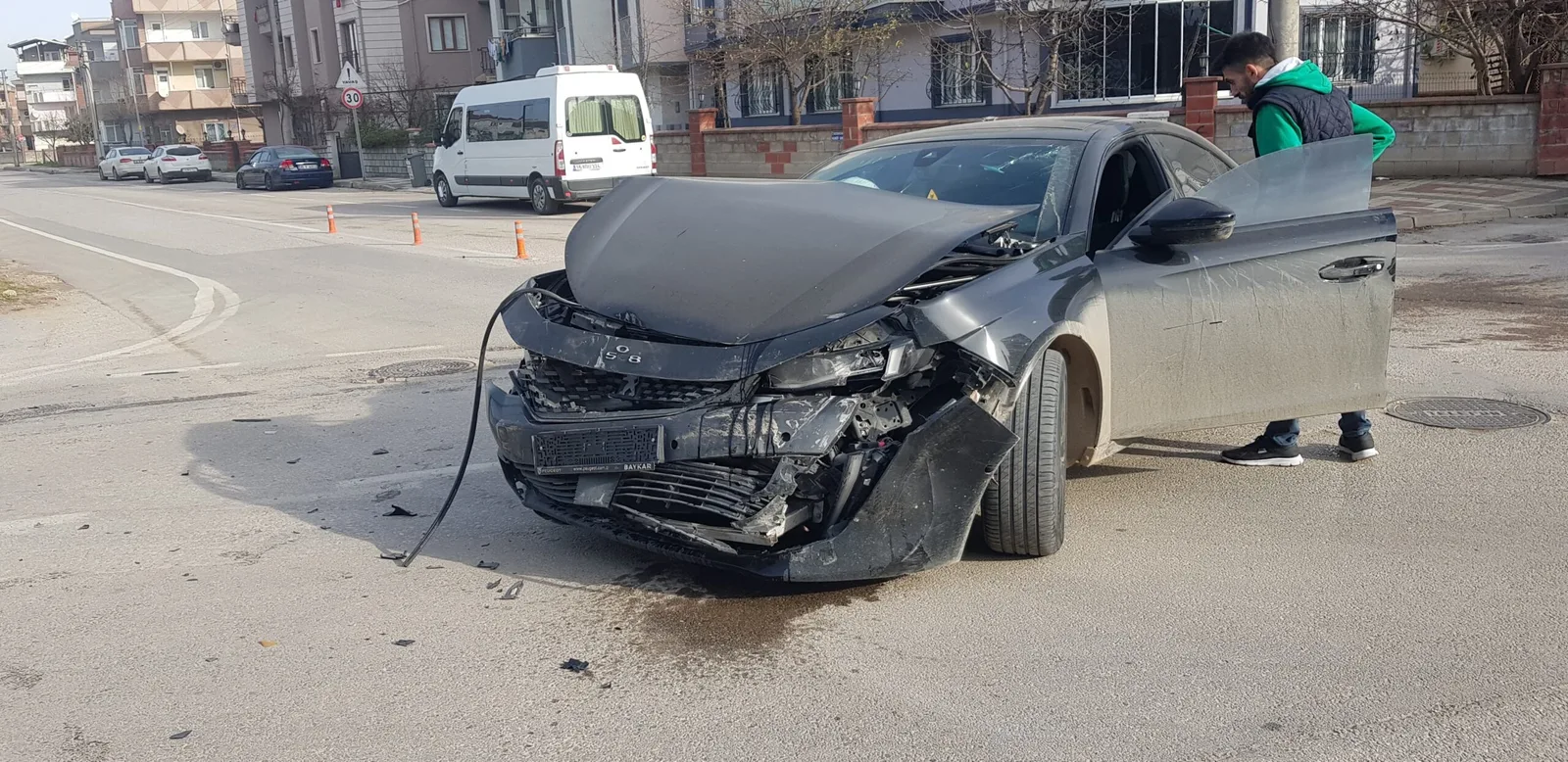 Korkutan kazada 1 kişi yaralandı