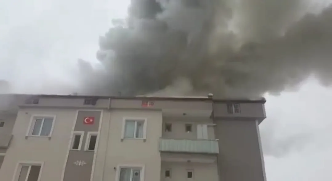 Günü Yangın Aydınlattı
