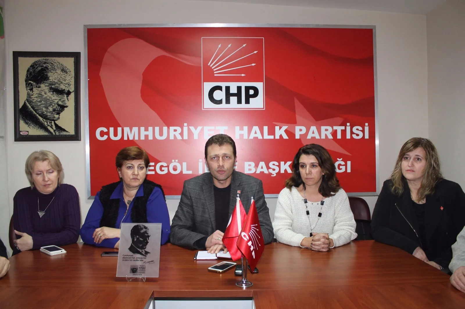 TÜRKİYE'Yİ ELEŞTİRENLER KENDİLERİNE BAKSIN