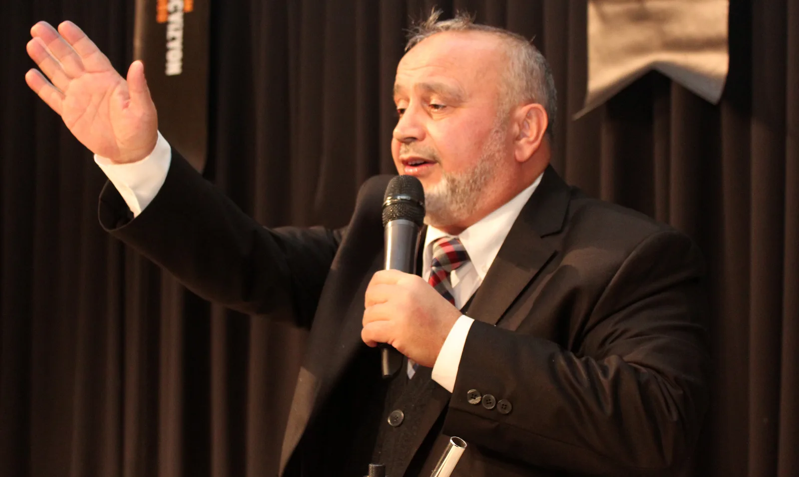 CHP'nin okları imanın şartlarını yıkmak için oluştu