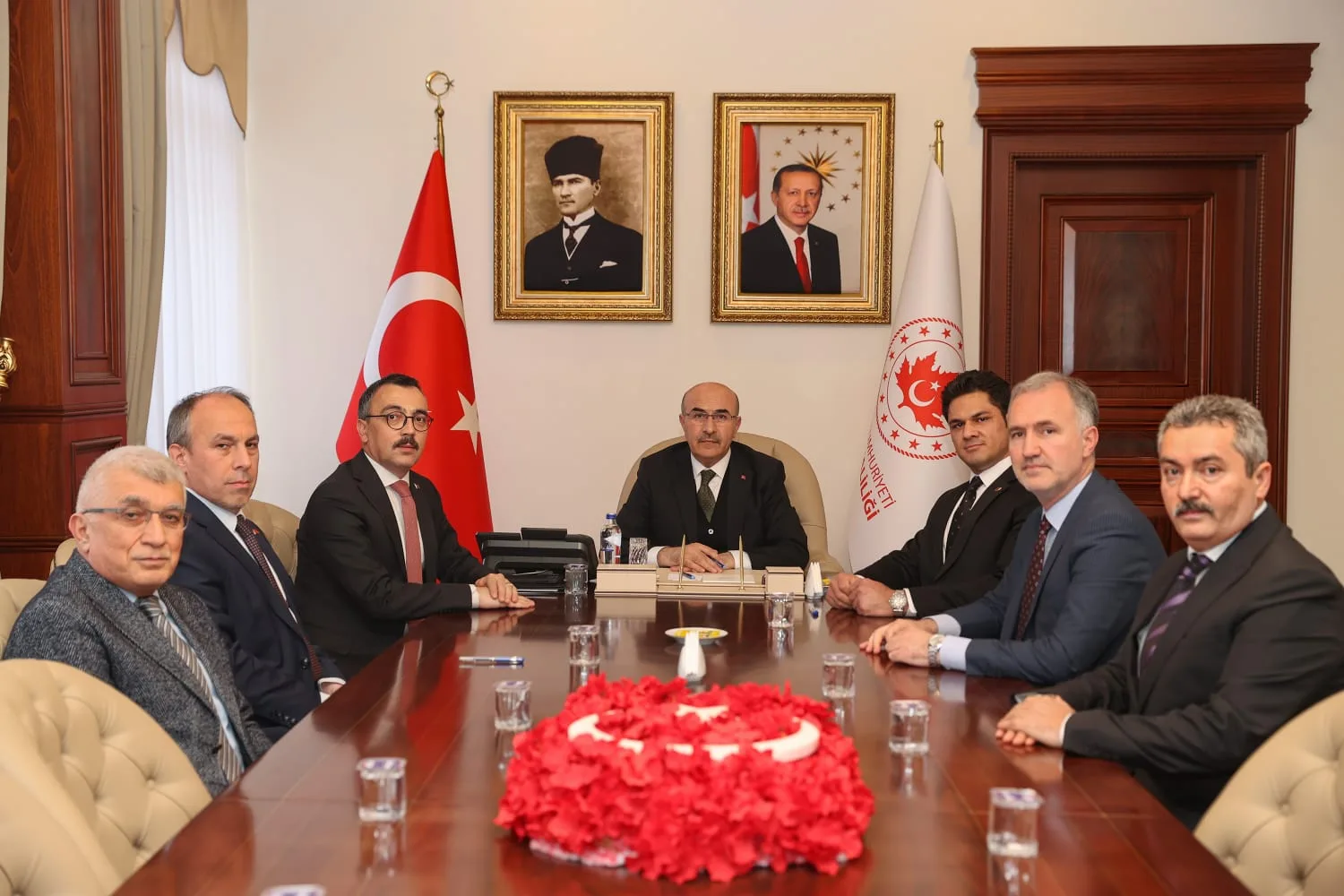 İnegöl'e 16 derslik yeni okul için protokol imzalandı
